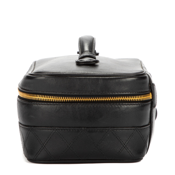 Chanel Vanity Case - Picture 3 of 8